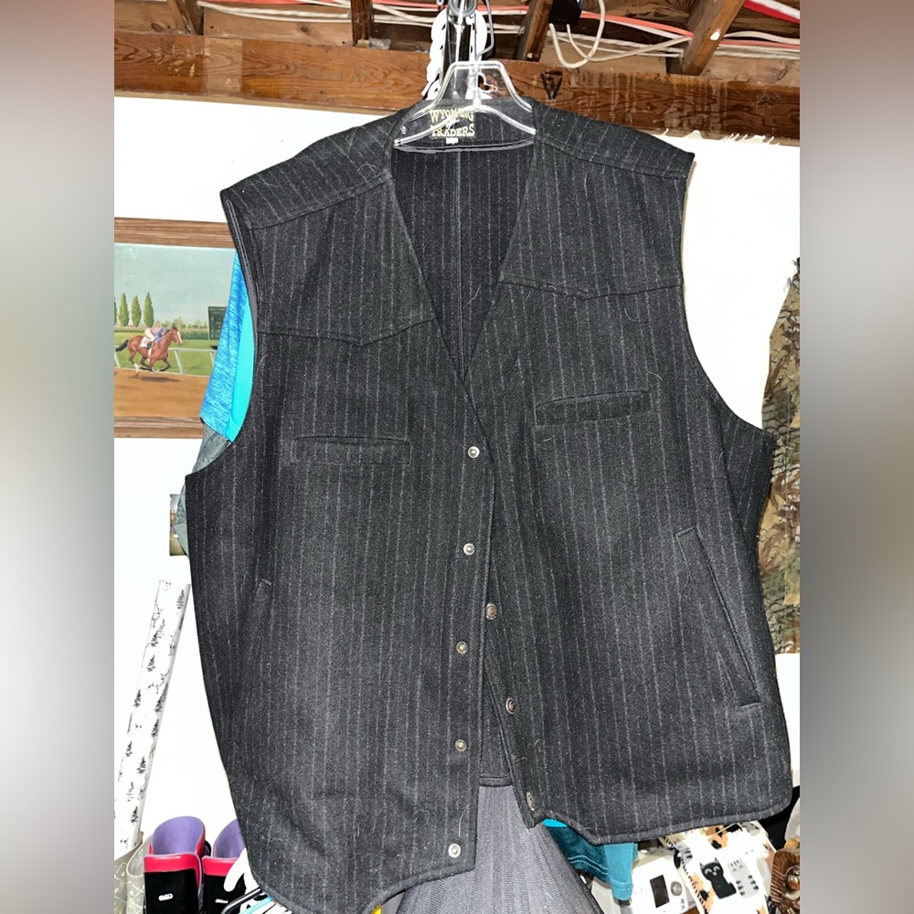 Wyoming Traders concealed carry wool vest